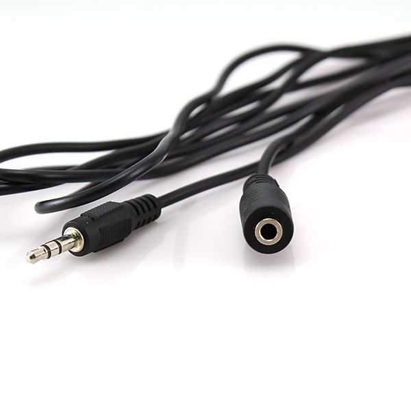 Can connect to PC sound card‚portable mp3 player or any mini-stereo audio device with 3.5mm jacks to multimedia speakers The other end 3.5mm female, to connect the same kinds of the headphone plug size